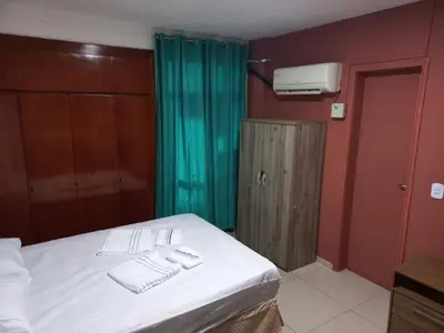 A planta de Apartamento inteiro 170m2 com 3 quartos - 100m da praia - check-in flexível