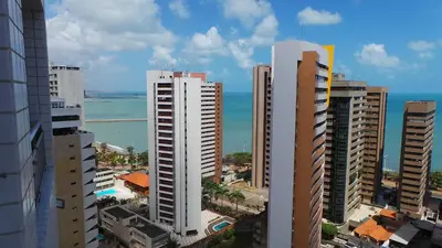 Uma vista do mar geral ou uma vista do mar a partir do apartamento