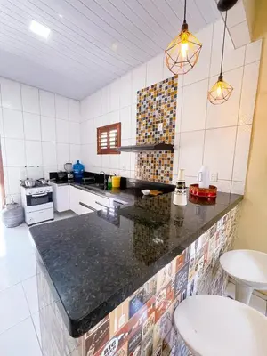 A cozinha ou kitchenette de casa amarela trairi flecheiras