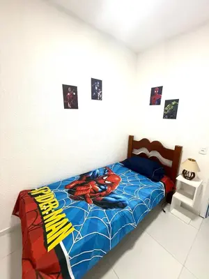 Uma cama ou camas num quarto em Apartment 100 meters from the beach Crocobeach