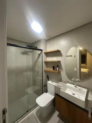 Uma casa de banho em beach class 602 - 1 bedroom apartment 2 beds