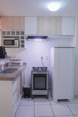 A cozinha ou kitchenette de Beach Class Fortaleza - 1404T03 - Muito confortável e na Praia de Iracema