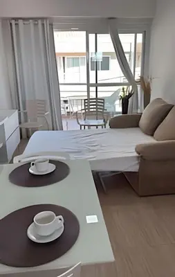 Uma área de estar em BP307B - Paraíso à Beira-Mar em Cumbuco, a 80 metros da praia