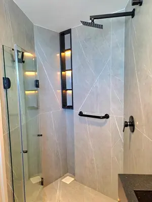 Uma casa de banho em Fortaleza Premium Stay Elegância e exclusividade