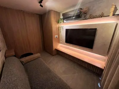 Uma televisão e/ou sistema de entretenimento em Fortaleza Premium Stay Elegância e exclusividade