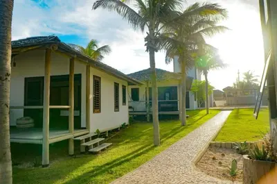 Um jardim no exterior de Villa Mandala