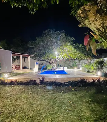 Um jardim no exterior de Paracuru Praia