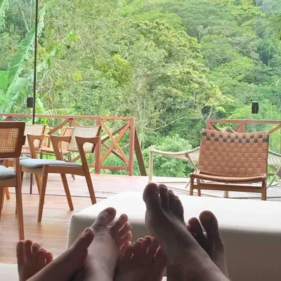 Uma varanda ou terraço em Casas do Ton Guaramiranga, no Cond Mont Flor Condominium