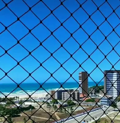 Uma vista do mar geral ou uma vista do mar a partir do apartamento
