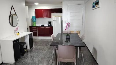A cozinha ou kitchenette de Excelente apto confortável 4 hóspedes