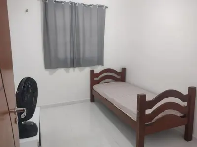 Uma cama ou camas num quarto em AZURE residence