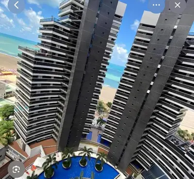 Uma vista do mar geral ou uma vista do mar a partir do apartamento