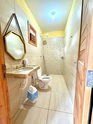 Uma casa de banho em Casa a 6 km de Guaramiranga