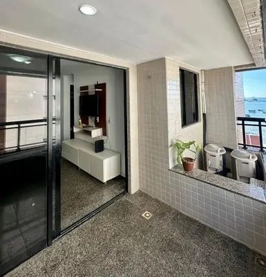 Uma varanda ou terraço em Vista Mar-Ocean Tower Flat