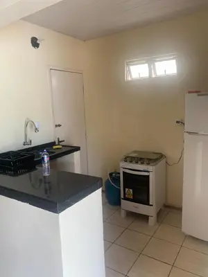 A cozinha ou kitchenette de Casa de Praia no Icaraí a 100m da praia