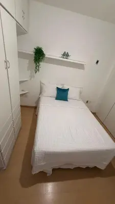 Uma cama ou camas num quarto em Flat available to rent
