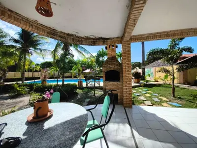 A piscina em ou perto de O Charme Cearense na casa Francesa