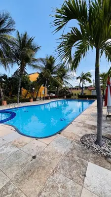 A piscina em ou perto de O Charme Cearense na casa Francesa