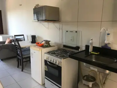 A cozinha ou kitchenette de Apartamento Aconchegante - Eusebio - Br 116 - Beach Park