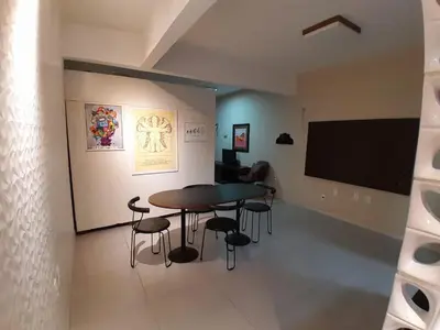 Uma televisão e/ou sistema de entretenimento em Magnata Praia