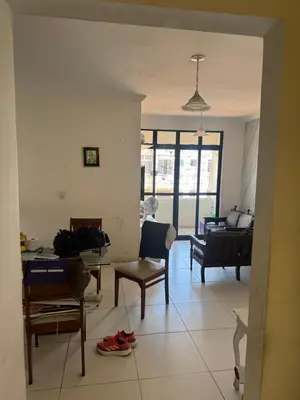 Uma área de estar em Ricardo Lima