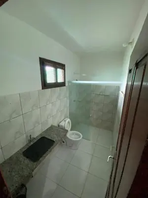Uma casa de banho em Comfortable house in Paracuru - Spacious and airy