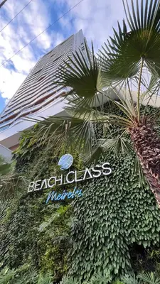 Um jardim no exterior de Beach Class Meireles 2304 a 500 m da Beira Mar