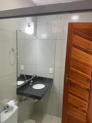 Uma casa de banho em Flat Davitoria Flecheiras