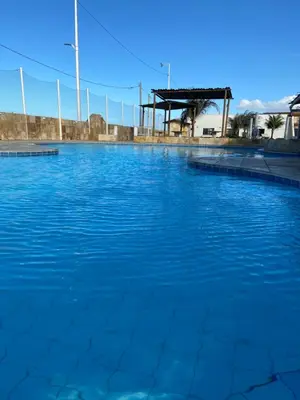 A piscina em ou perto de Apartamento na praia do Icaraí com 2 suites