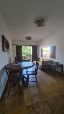 Uma área de estar em Jardim Reale 206 - Seu descanso perfeito