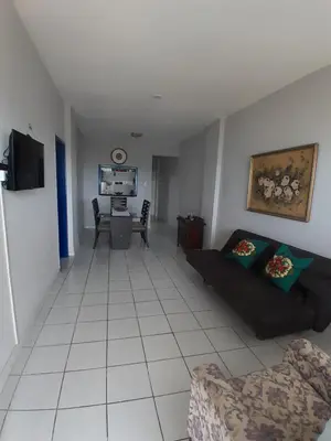 Uma televisão e/ou sistema de entretenimento em Magnata praia