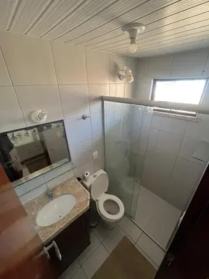 Uma casa de banho em Apartamento frente para o Mar na Praia das Fontes