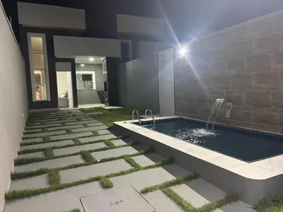 A piscina em ou perto de Leisure with family or friends, close to the beach