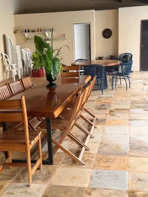 Uma área de estar em Casa de praia Perollas