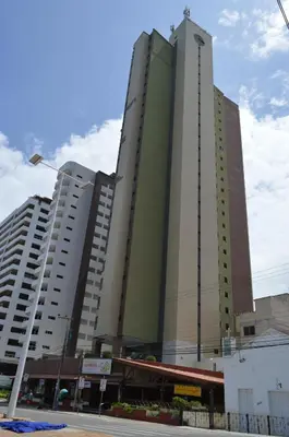 O edifício onde o apartamento está situado