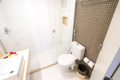 Uma casa de banho em Fortaleza Mar Hotel