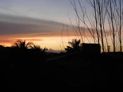 O nascer ou o pôr do sol visto a partir do apartamento