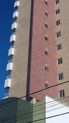 O edifício onde o apartamento está situado