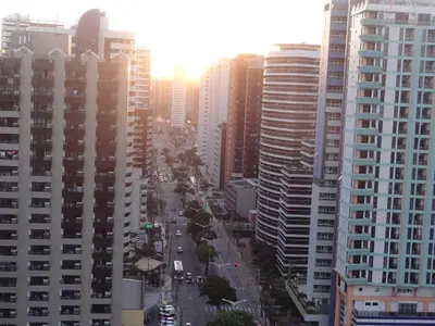 Uma vista geral de Fortaleza ou a vista da cidade a partir do aparthotel