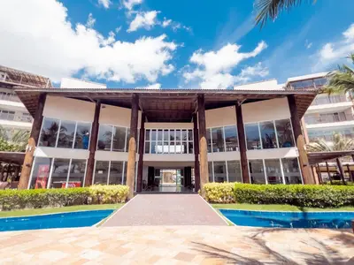 O edifício onde o apartamento está situado