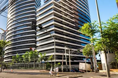 O edifício onde o apartamento está situado