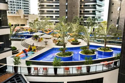 O edifício onde o apartamento está situado