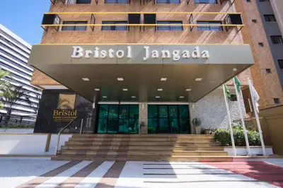 A fachada ou entrada de Bristol Jangada Fortaleza Meirelles