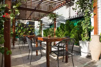 Um restaurante ou outro lugar para comer em Bristol Jangada Fortaleza Meirelles