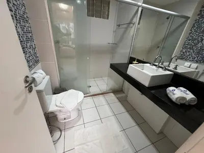 Uma casa de banho em Beach Living, Frente mar, Vizinho B Park - Oficial