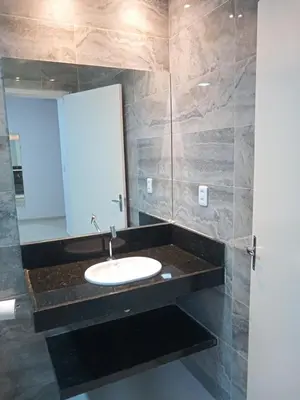 Uma casa de banho em La Suite Praia Hotel