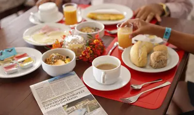 Refeições no hotel ou nas proximidades