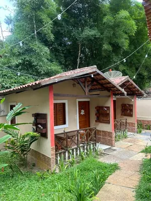O edifício onde o alojamento de turismo selvagem está situado