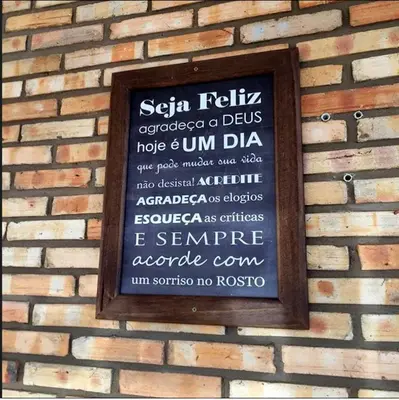 Um certificado, prémio, placa ou documento mostrado em Pousada e Restaurante Altas Horas Beach