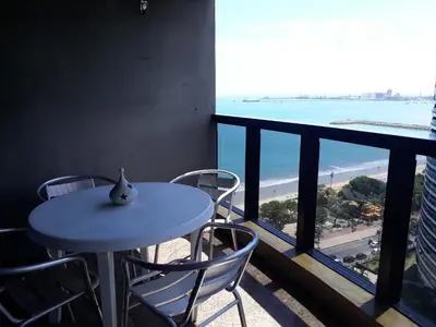 Uma vista do mar geral ou uma vista do mar a partir do aparthotel